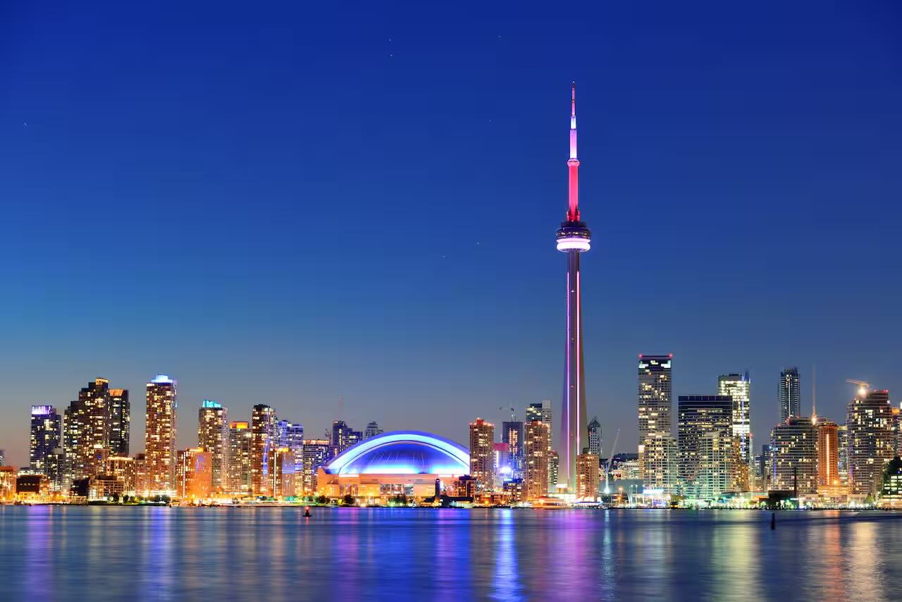 Toronto skyline with CN Tower — study in Canada